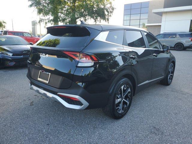 Photo of 2025 Ebony Black Kia Sportage
