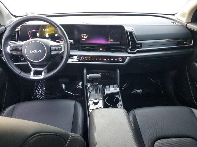 Photo of 2025 Ebony Black Kia Sportage