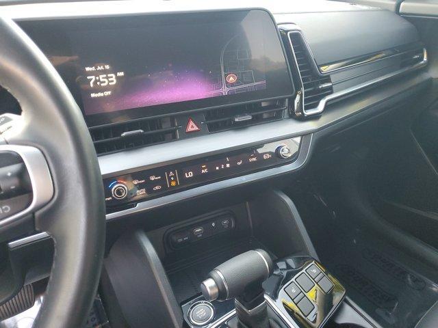 Photo of 2025 Ebony Black Kia Sportage