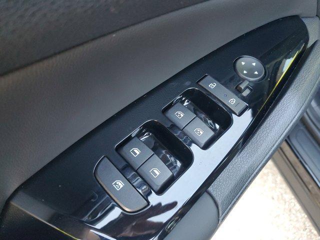 Photo of 2025 Ebony Black Kia Sportage