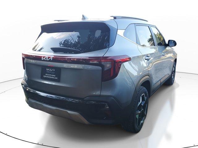 Photo of 2026 Steel Gray Kia Seltos