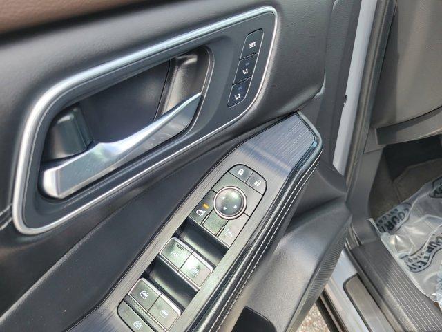 Photo of 2021 Solid Gray / Black Nissan Rogue