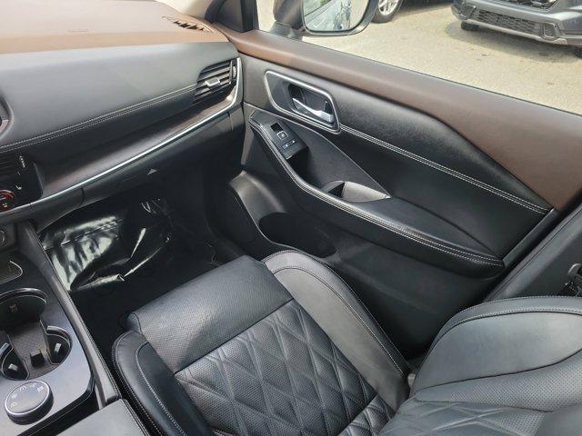 Photo of 2021 Solid Gray / Black Nissan Rogue
