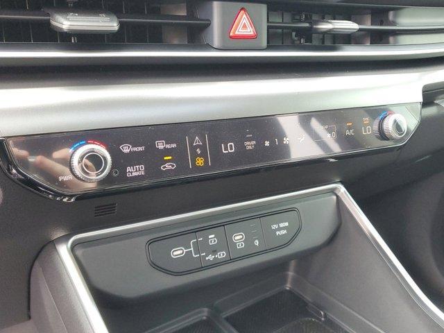 Photo of 2025 Metal Kia Carnival Hybrid