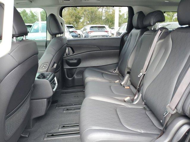 Photo of 2025 Metal Kia Carnival Hybrid