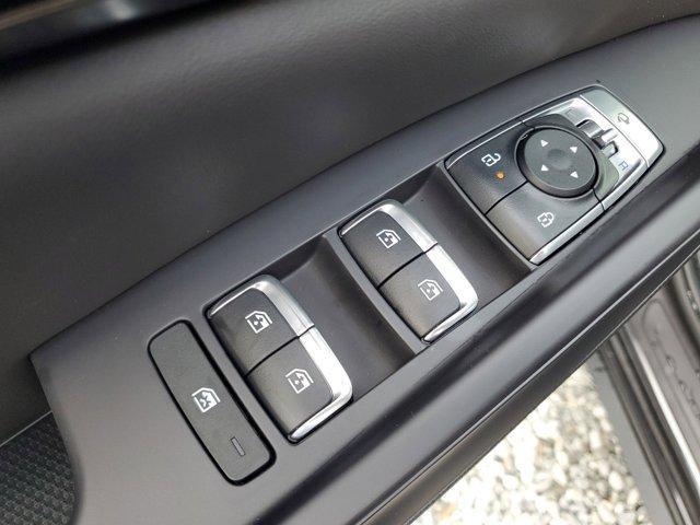 Photo of 2025 Metal Kia Carnival Hybrid