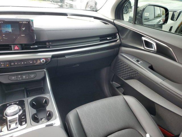 Photo of 2025 Metal Kia Carnival Hybrid