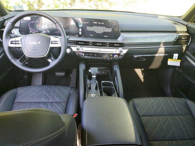 Photo of 2025 Ebony Black Kia Telluride