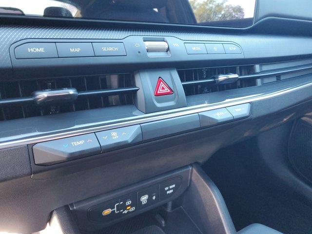 Photo of 2025 Aurora Black Pearl Kia K4