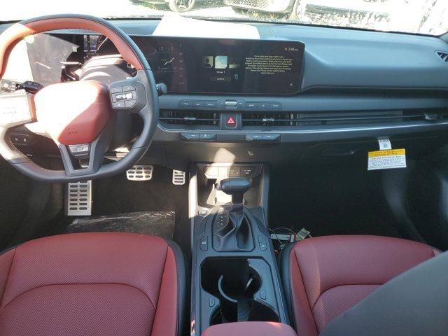 Photo of 2025 Aurora Black Pearl Kia K4