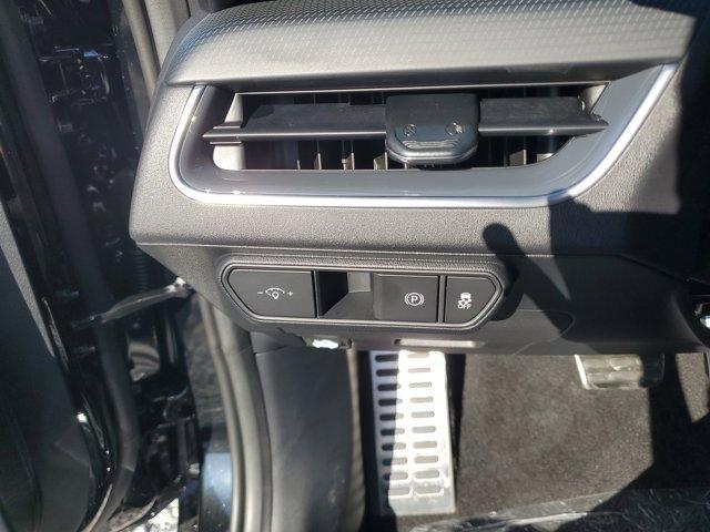 Photo of 2025 Aurora Black Pearl Kia K4
