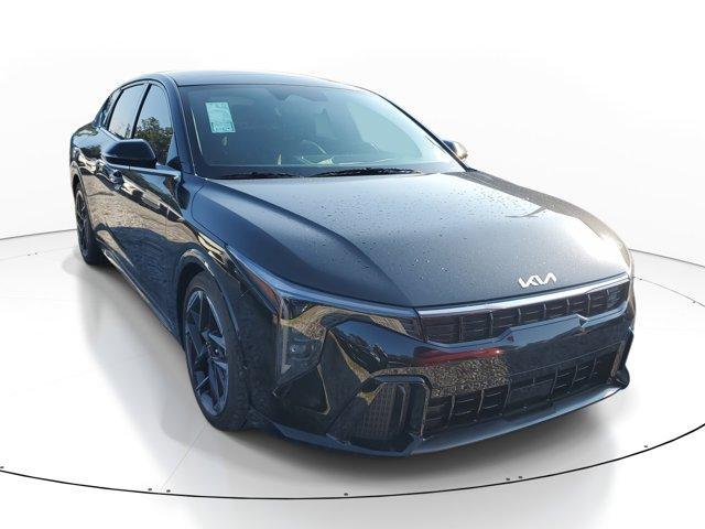 Photo of 2025 Aurora Black Pearl Kia K4