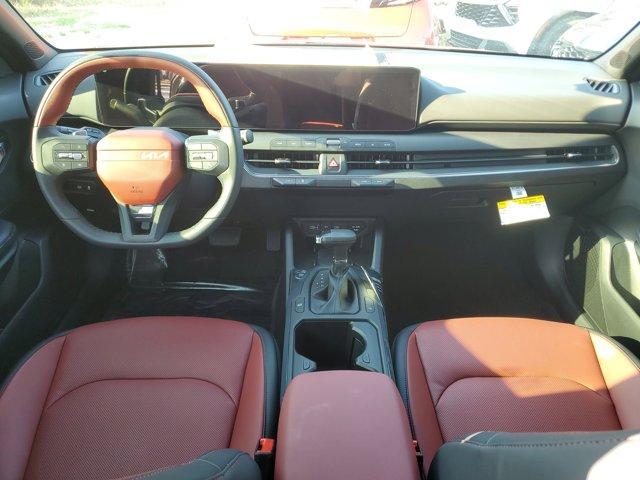 Photo of 2025 Aurora Black Pearl Kia K4