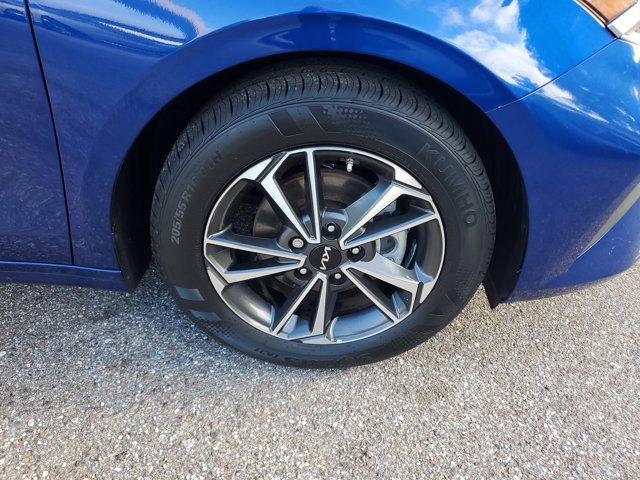 Photo of 2022 Deep Sea Blue Kia Forte