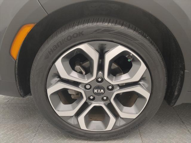 Photo of 2021 Gravity Gray Kia Soul