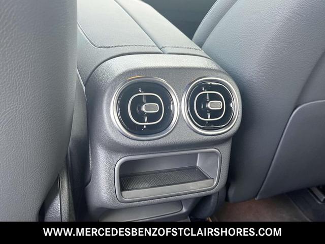 Photo of 2025 White Mercedes-Benz GLC 300