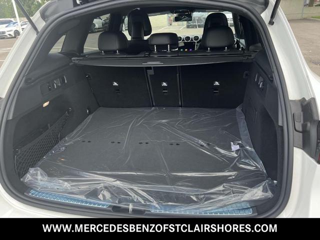 Photo of 2025 White Mercedes-Benz GLC 300