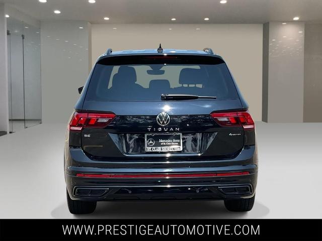 Photo of 2023 Deep Black Pearl Effect Volkswagen Tiguan