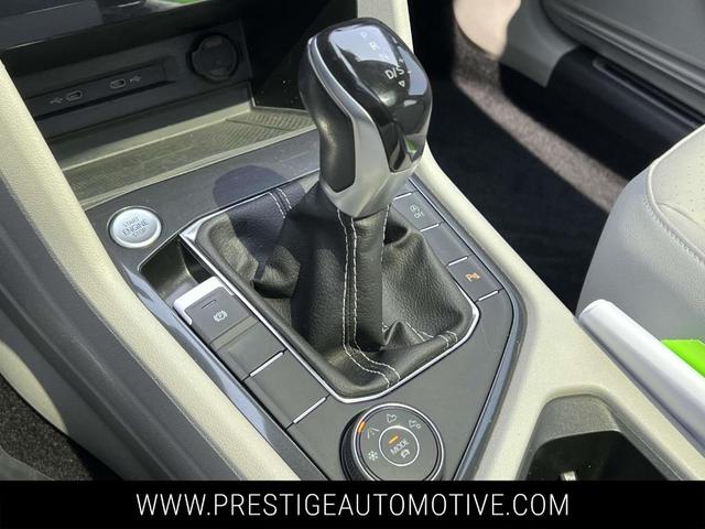 Photo of 2023 Deep Black Pearl Effect Volkswagen Tiguan
