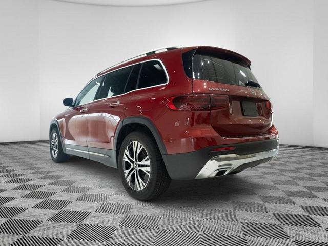Photo of 2025 MANUFAKTUR Patagonia Red Metallic Mercedes-Benz GLB 250