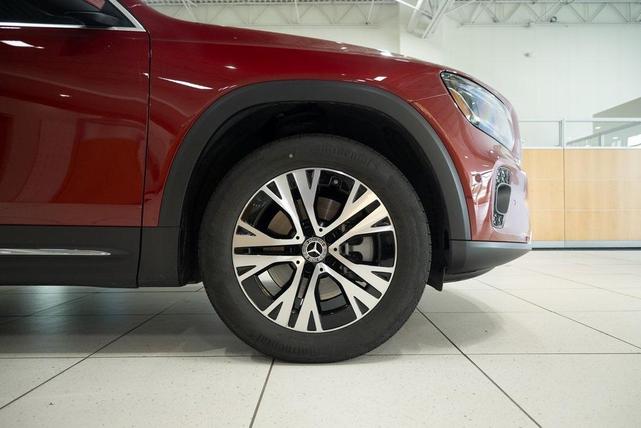 Photo of 2025 MANUFAKTUR Patagonia Red Metallic Mercedes-Benz GLB 250