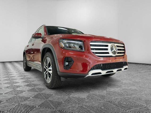 Photo of 2025 MANUFAKTUR Patagonia Red Metallic Mercedes-Benz GLB 250
