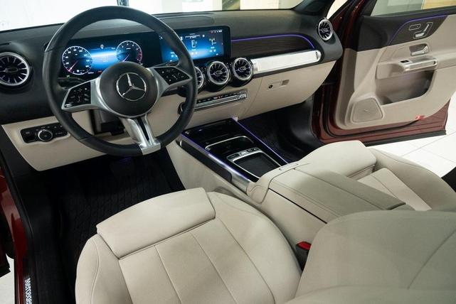Photo of 2025 MANUFAKTUR Patagonia Red Metallic Mercedes-Benz GLB 250