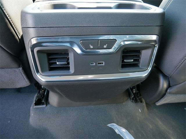 Photo of 2025 Onyx Black GMC Sierra 1500