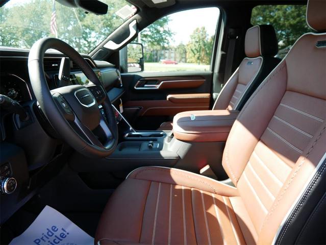 Photo of 2025 Onyx Black GMC Sierra 3500