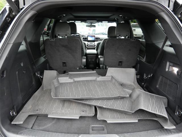 Photo of 2022 Agate Black Metallic Ford Explorer