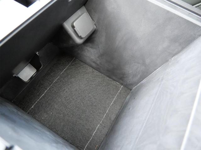 Photo of 2022 Agate Black Metallic Ford Explorer