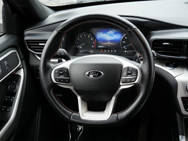 Photo of 2022 Agate Black Metallic Ford Explorer