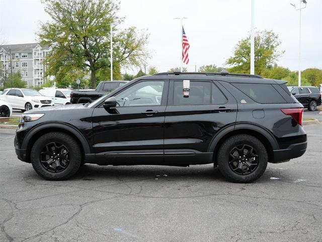 Photo of 2022 Agate Black Metallic Ford Explorer