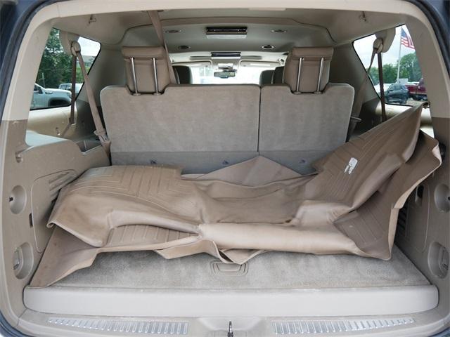 Photo of 2016 Iridescent Pearl Tricoat Chevrolet Suburban