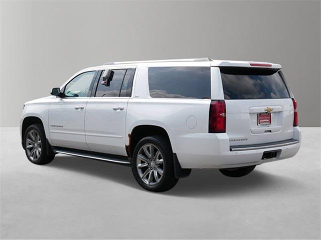 Photo of 2016 Iridescent Pearl Tricoat Chevrolet Suburban