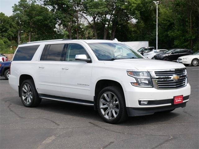 Photo of 2016 Iridescent Pearl Tricoat Chevrolet Suburban