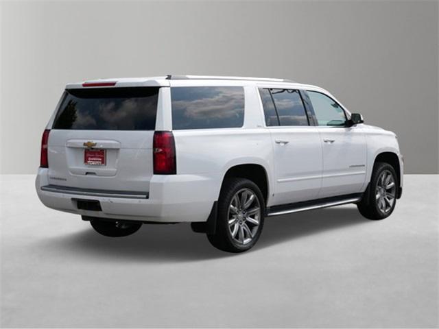 Photo of 2016 Iridescent Pearl Tricoat Chevrolet Suburban