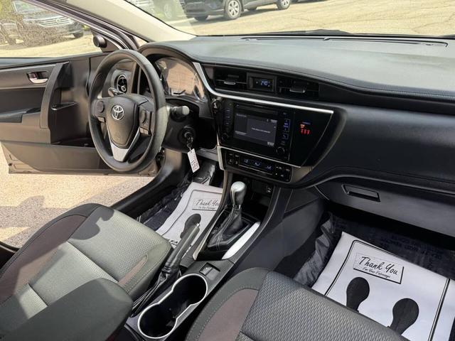 Photo of 2019 Gray Toyota Corolla