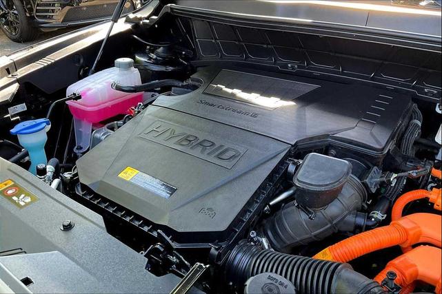 Photo of 2023 Aurora Black Pearl Kia Niro