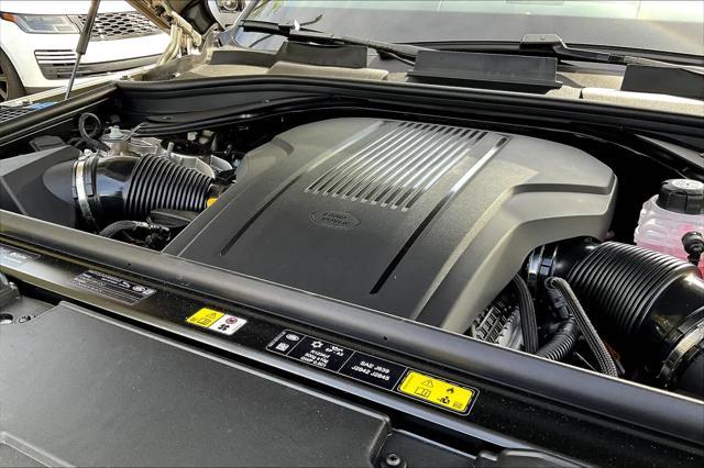 Photo of 2025 Batumi Gold Premium Metallic Land Rover Range Rover