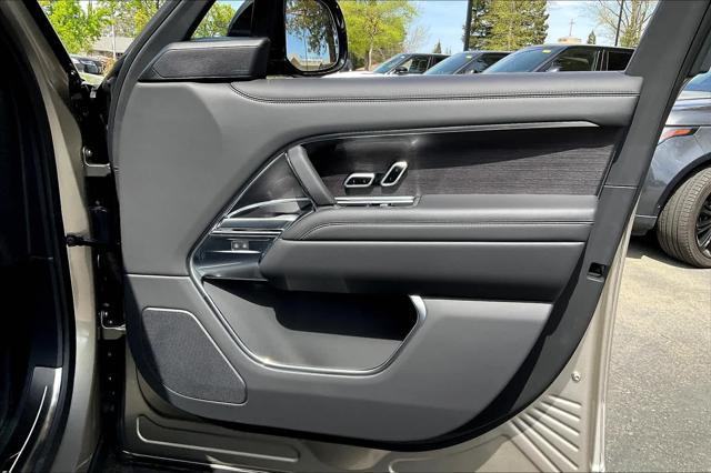 Photo of 2025 Batumi Gold Premium Metallic Land Rover Range Rover