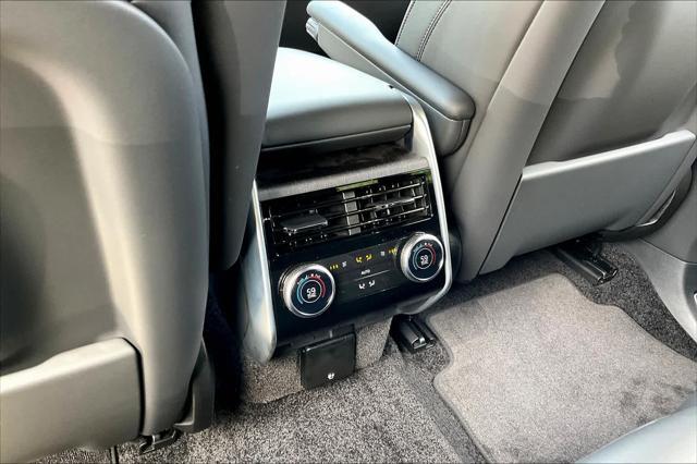 Photo of 2025 Batumi Gold Premium Metallic Land Rover Range Rover