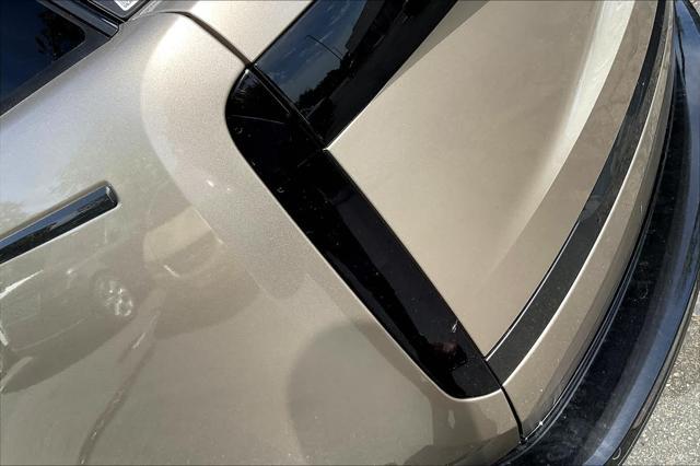 Photo of 2025 Batumi Gold Premium Metallic Land Rover Range Rover