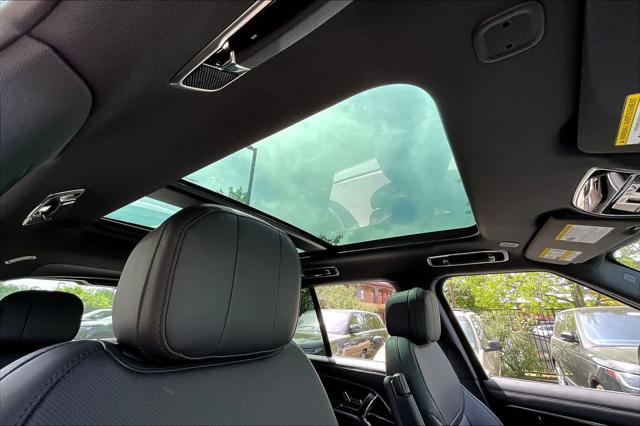 Photo of 2025 Batumi Gold Premium Metallic Land Rover Range Rover