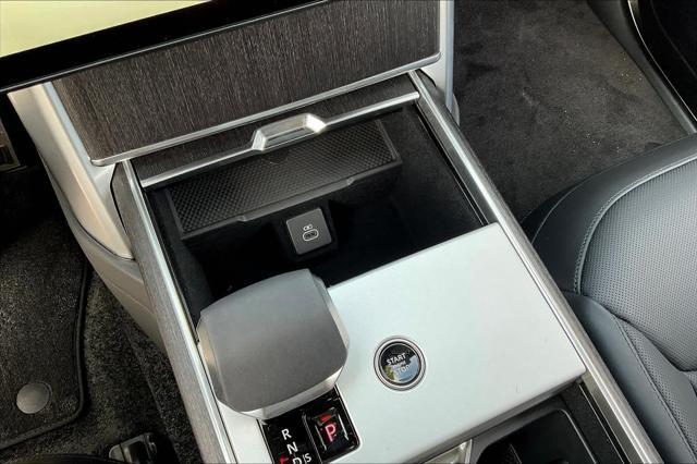 Photo of 2025 Batumi Gold Premium Metallic Land Rover Range Rover