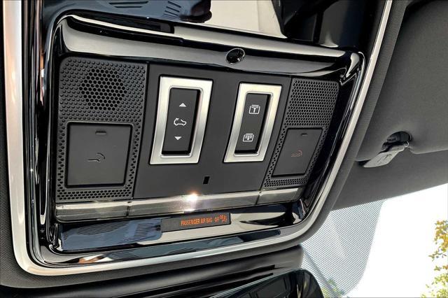 Photo of 2026 ARROIOS GREY Land Rover Range Rover Velar