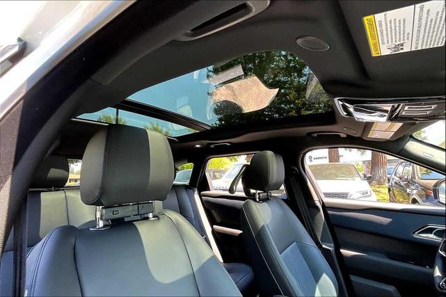 Photo of 2026 Fuji White Land Rover Range Rover Velar