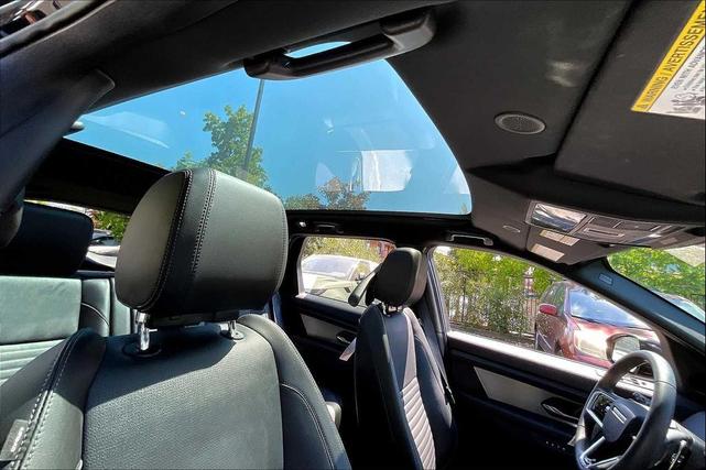 Photo of 2024 Santorini Black Metallic Land Rover Discovery Sport