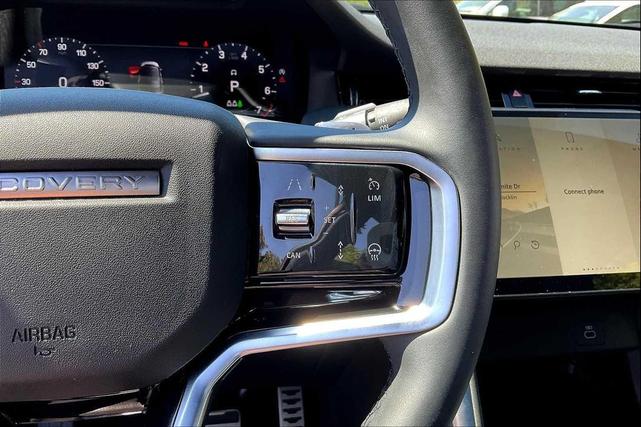 Photo of 2024 Santorini Black Metallic Land Rover Discovery Sport