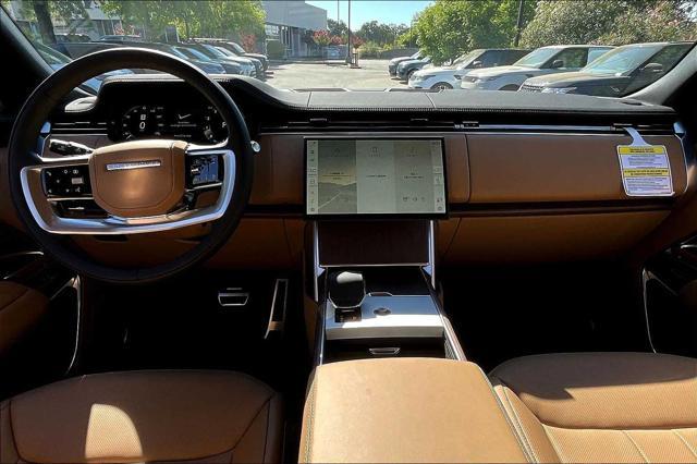 Photo of 2025 VARESINE BLUE Land Rover Range Rover